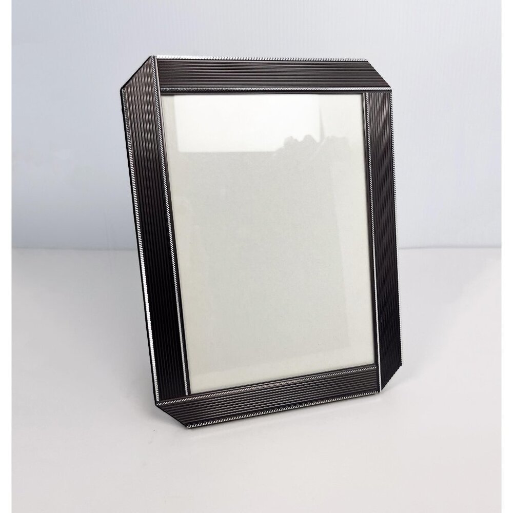 Vintage 80s/90s metallic and black picture frame